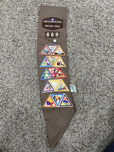 Girl scouts vintage - girl, 1980s