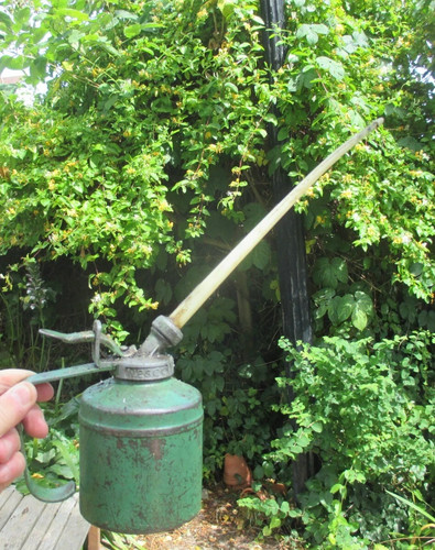Oil can wesco thumb - oil,