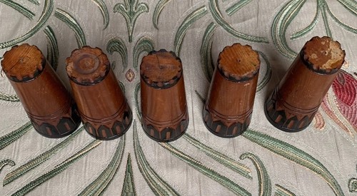 Small carved wooden - carved,