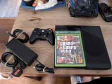Xbox 360 + GTA VI (4) With Power Cable, HDMI and Controller.