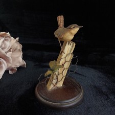 Border Fine Arts Wren on Post RB9 1990 Figurine Scotland Hand Made Bird Sculptur