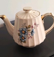 Sadler Floral Ceramic Tea Pot