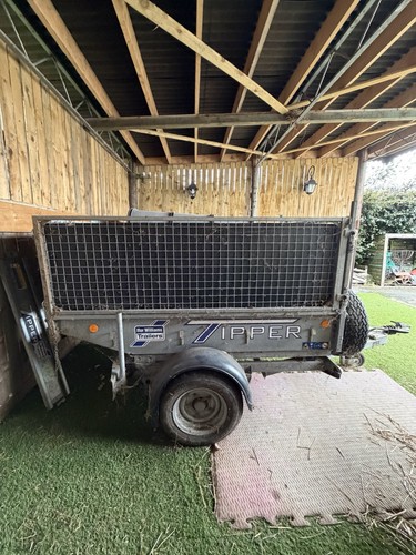 Ifor williams tipping trailer - williams,