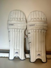 Newbery Phantom Cricket