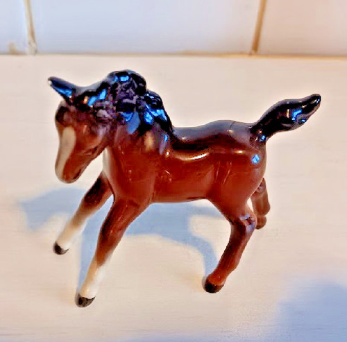 Beswick small foal ornament - foal,