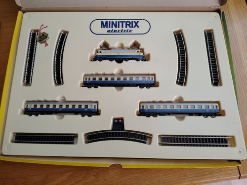 Minitrix gauge passenger set - n,