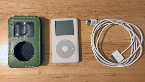 Apple ipod classic 4th gen - apple,