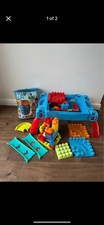 Mega Bloks Table and Building