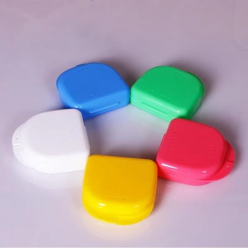Orthodontic retainer box - retainer,