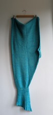 New Look Teal Mermaid Tail Blanket – VGUC 
