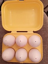 TOMY Hide and Squeak Eggs