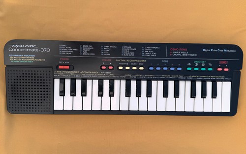 Vintage realistic concertmate - vintage,