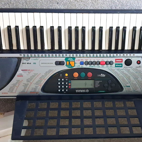 Yamaha psr 240 key - yamaha, 61-key