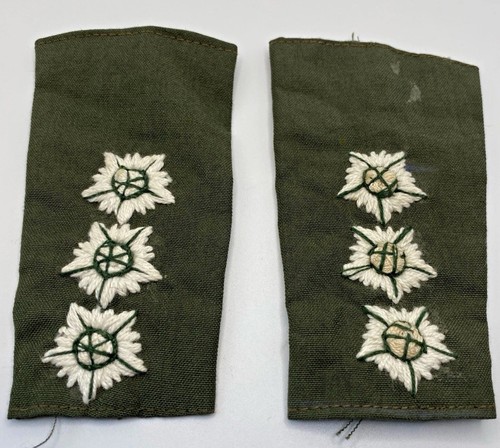 Pair british army - of,