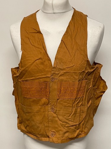 Traditional hunting vest large - traditional,