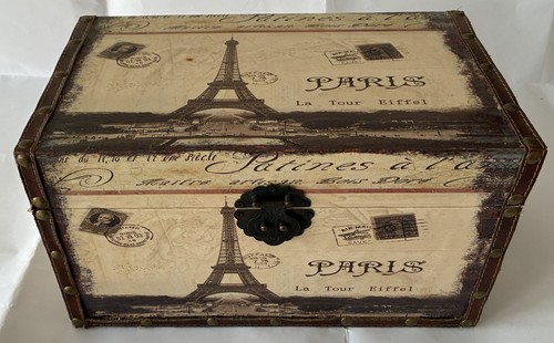 Wooden keep sake box with - keep,
