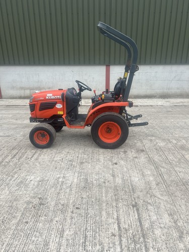 Kubota 1620 compact tractor - 1620,