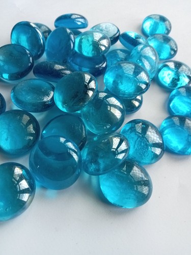 Kilo aqua glass pebbles - 1,