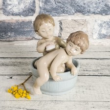 Vintage Lladro Figurine "Bath