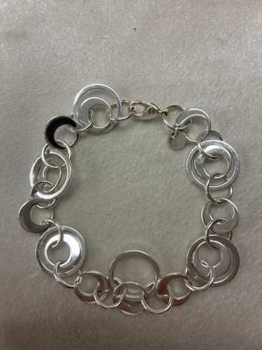 Silver tone interlocking - silver,