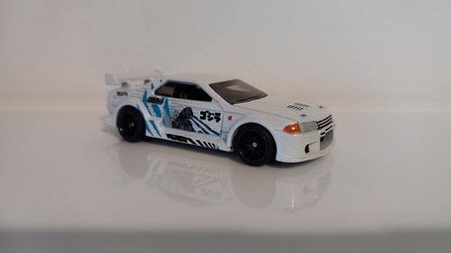 Hot wheels nissan skyline r - wheels,