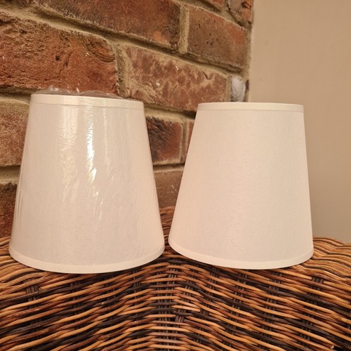 Small cream lamp shades - ,