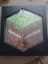 MINECRAFT BLOCKOPEDIA BOOK REFERENCE BOXED VERY GOOD CONDITION