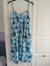 Women's Dress With Elasticated