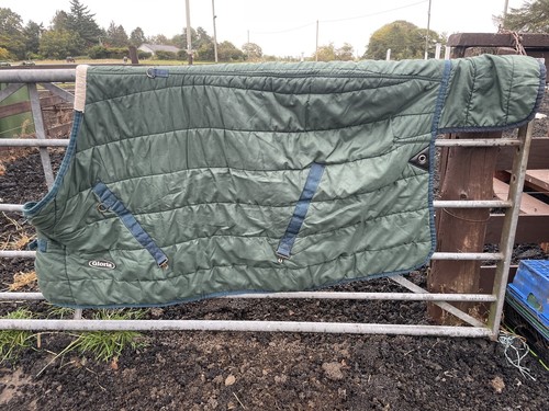 Quality stable rug - 5’9”,