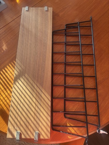 String wall mounted - mounted, grain
