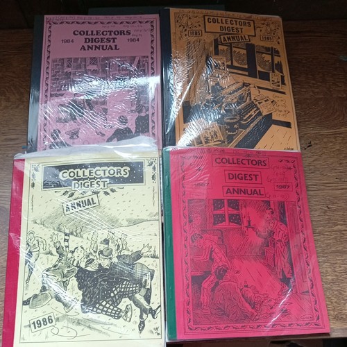 Collectors digest annual - digest,