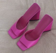 Ladies Hot Pink/ Fuschia Chunk High  Heel Shoes Size 40 USA(8.5)