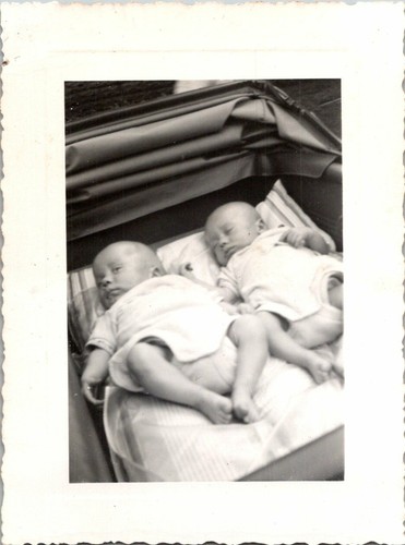 1949 newborn baby - 1949, twin