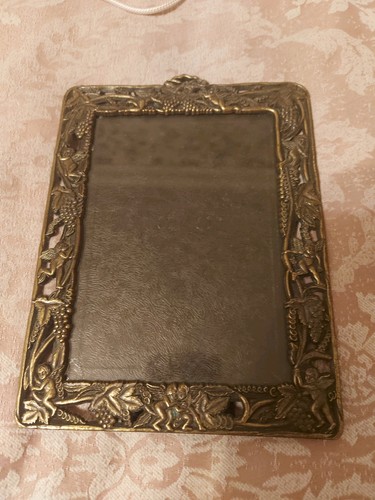 Pair vintage picture - of,