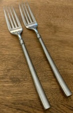 2 Dinner Fork Radial
