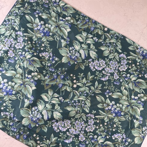 One vtg laura ashley pillow - one,