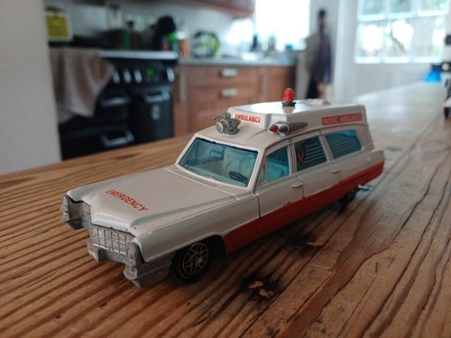 Dinky 267 cadillac superior - dinky,