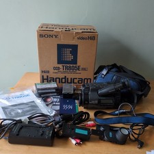 Sony CCD-TR805E Hi8 Camcorder