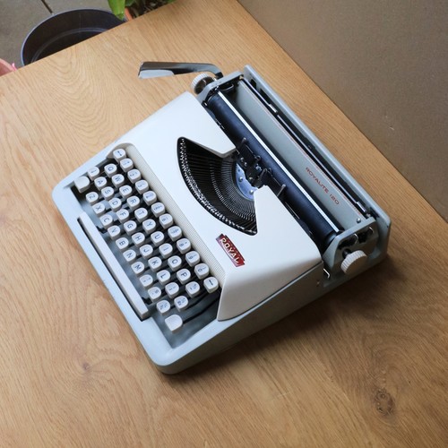 Vintage 1960s royal royalite - vintage,