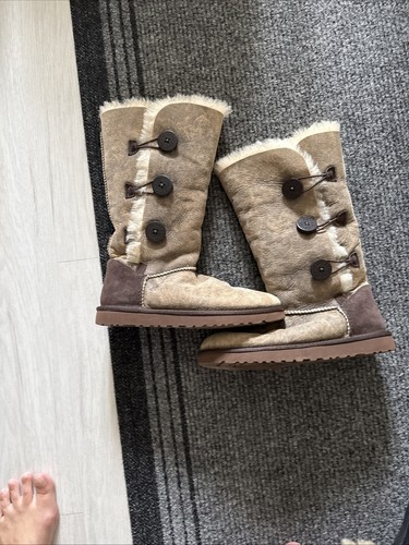 Ugg bailey button - ugg, triplet