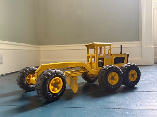 Vintage tonka road grader - road,