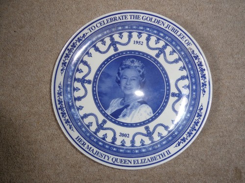 Royal worcester queen - royal,