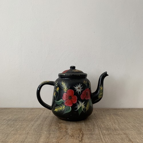Vintage black floral enamel - black,
