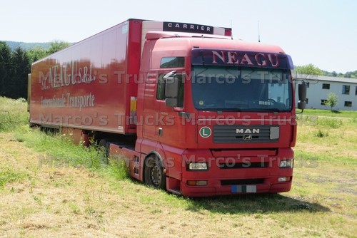 Truck photo man tga - tga, box