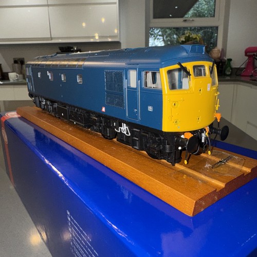 Heljan class blue - class, br