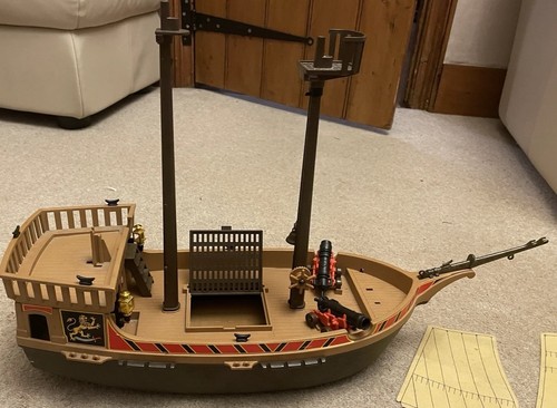 Vintage playmobil pirate ship