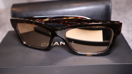 Chanel tortoise shell - tortoise,
