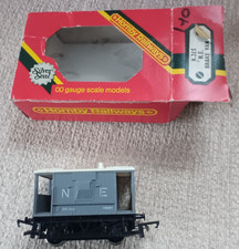 HORNBY OO #R215 NE NORTH EASTERN GUARDS VAN LOOKS TO BE UNUSED