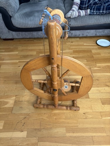 Louet spinning wheel - louet,
