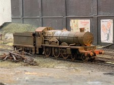 OO gauge locomotive: Scrapyard GWR Castle Class, heavily rusted. Ref P4